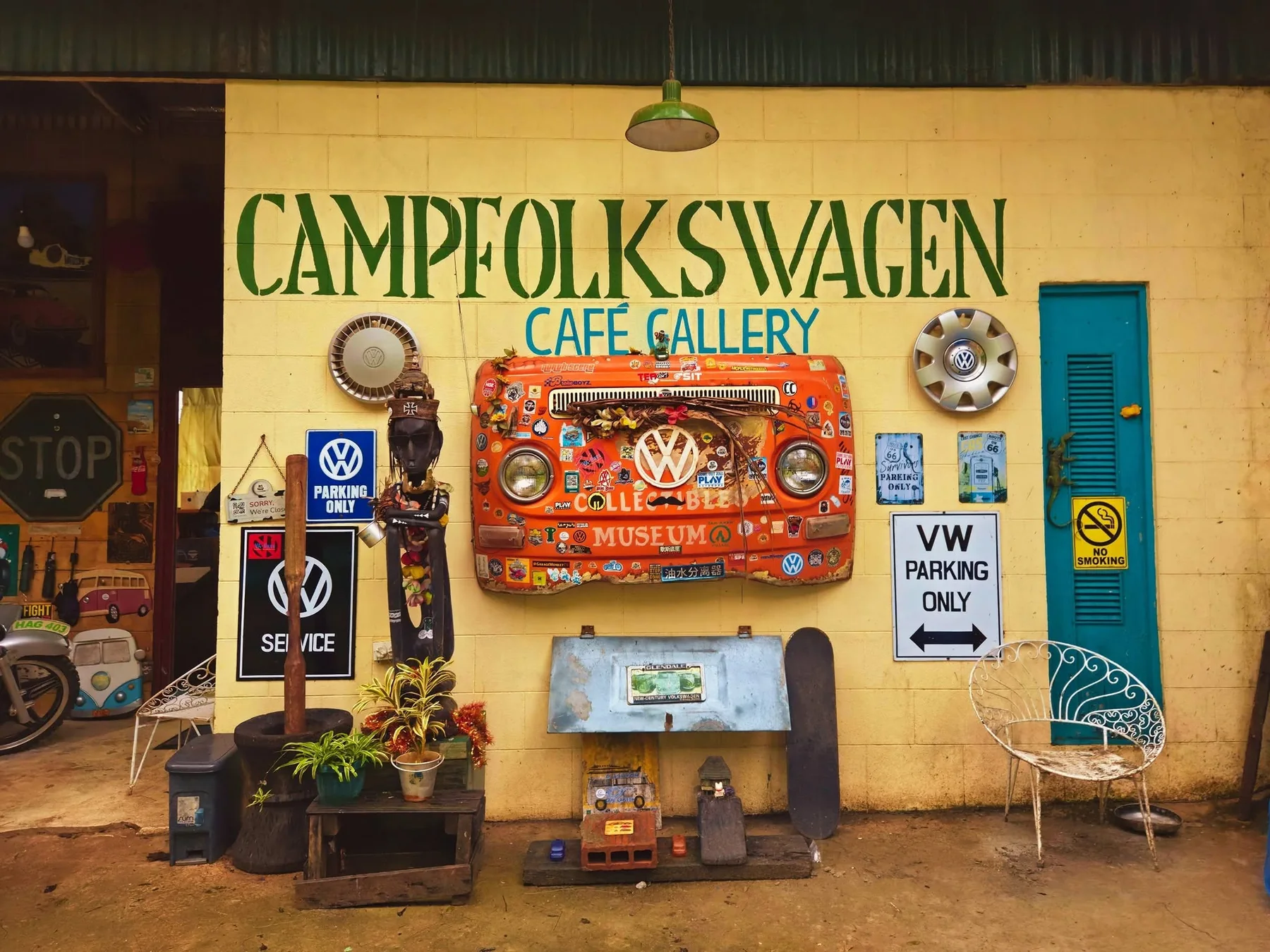 Campfolkswagen Café Gallery façade with Volkswagen memorabilia